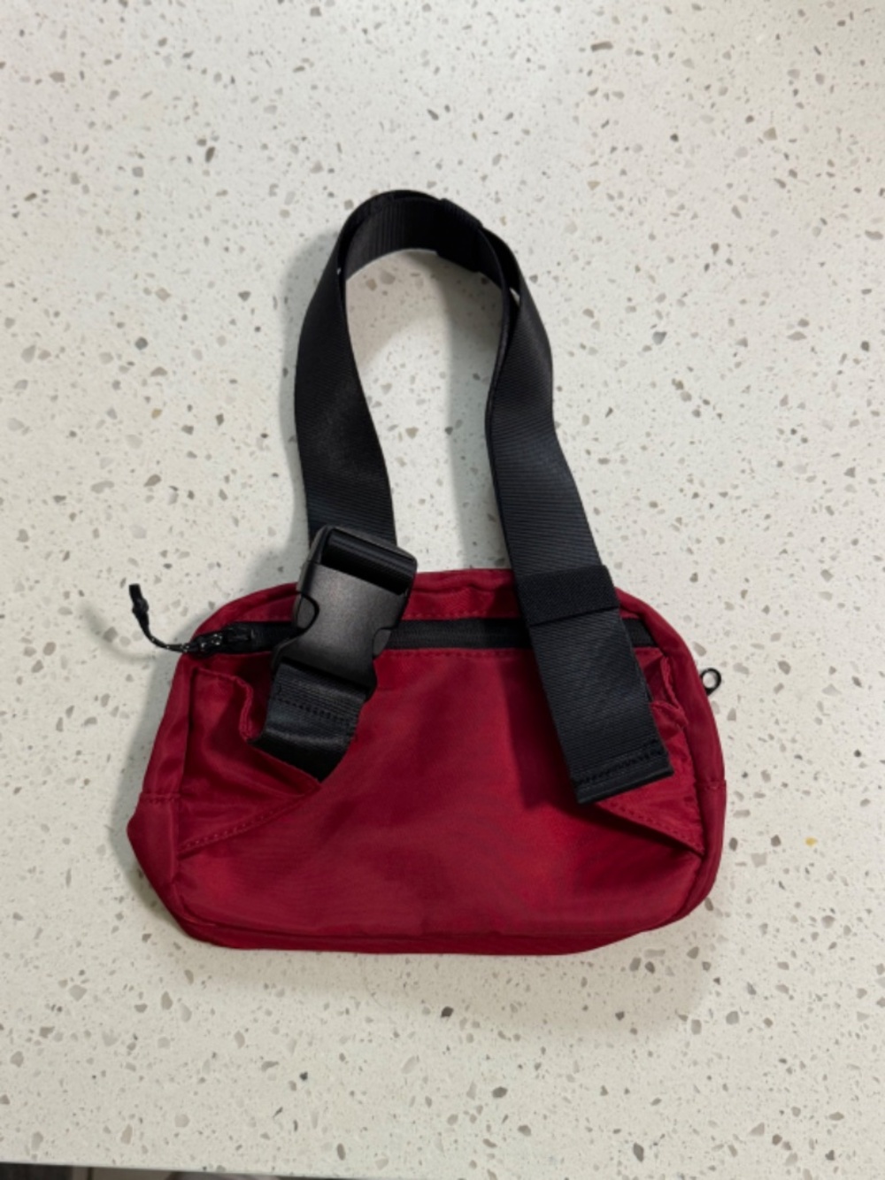 NWOT Apple Swag Red Fanny Pack - Picture 3 of 4
